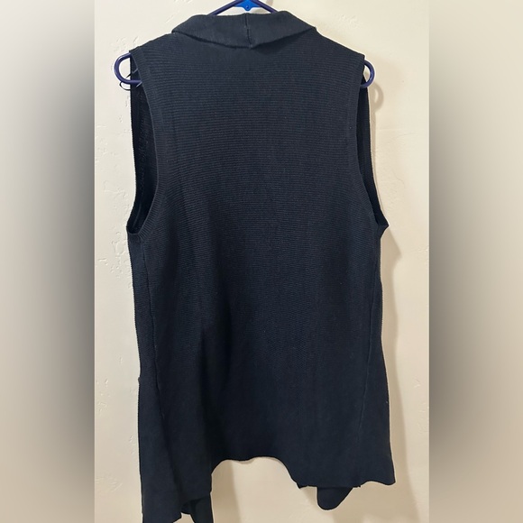 NWT- H&M Women’s Black oversize sleeveless Sweater Vest- Size M/L - Picture 2 of 7